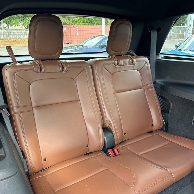 2022 Gray Lincoln Aviator Reserve RWD SUV