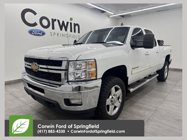 Summit White 2014 Chevrolet Silverado 2500HD LTZ Crew Cab 4WD Pickup Truck Four-Wheel Drive 6-Speed Automatic