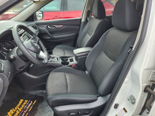 2019 Nissan Rogue SV - Pearl White Tricoat exterior view 14