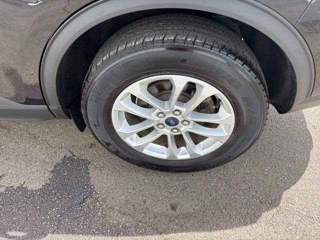 2021 Ford Escape SE photo