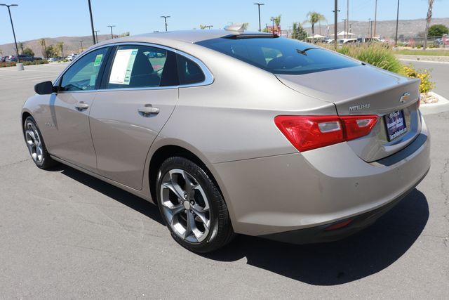 2024 Chevrolet Malibu LT photo