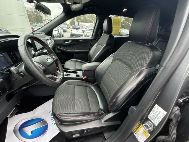 Used 2023 Gray Ford ST-Line image 13