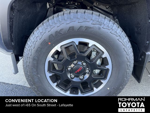 2024 Toyota Tacoma Hybrid TRD Off Road 27