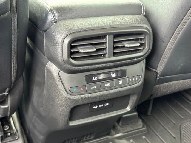 Used 2025 Honda Pilot SUV