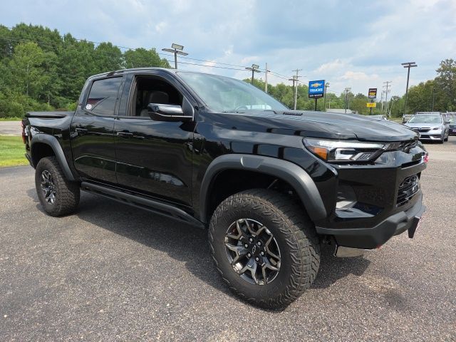 Black 2025 Chevrolet Colorado Pickup Truck Four-Wheel Drive 8-Speed Automatic