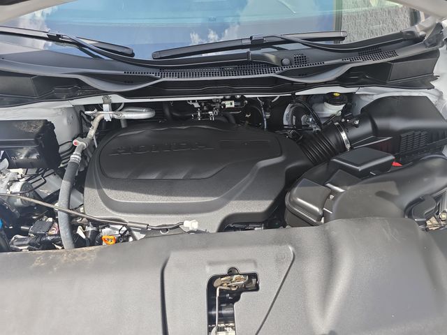 Used 2025 Honda Odyssey Van