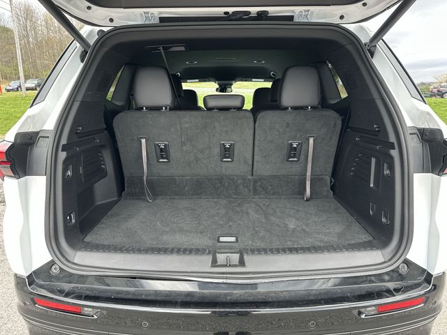 Used 2025 White Buick Sport Touring image 22