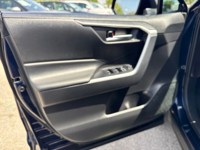 2024 Toyota RAV4 XLE Premium - Photo 31