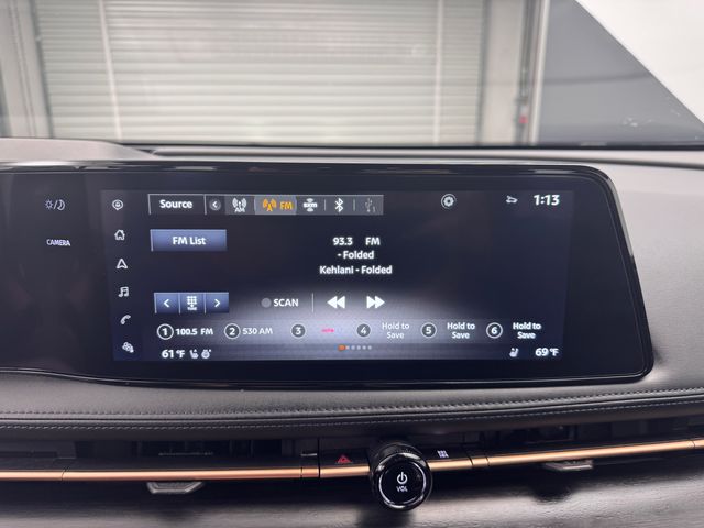 2023 Everest White Pearl Tricoat/Black Diamond Pearl Nissan Ariya ENGAGE FWD SUV