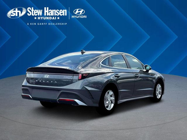 New 2026 Gray Hyundai SE image 7