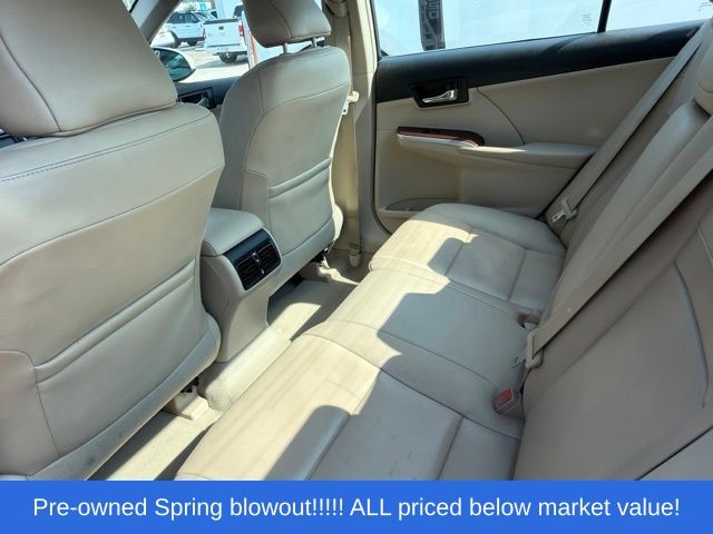 Used 2012 Beige Toyota XLE image 18