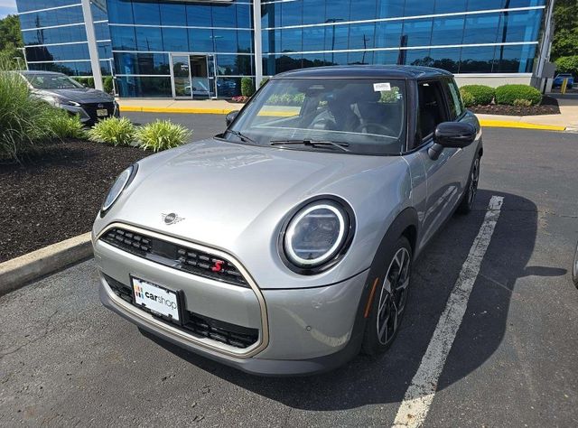 Melting Silver III Metallic 2025 MINI Cooper S Signature Trim 2-door Hatchback Hatchback Front-Wheel Drive 7-Speed Automatic