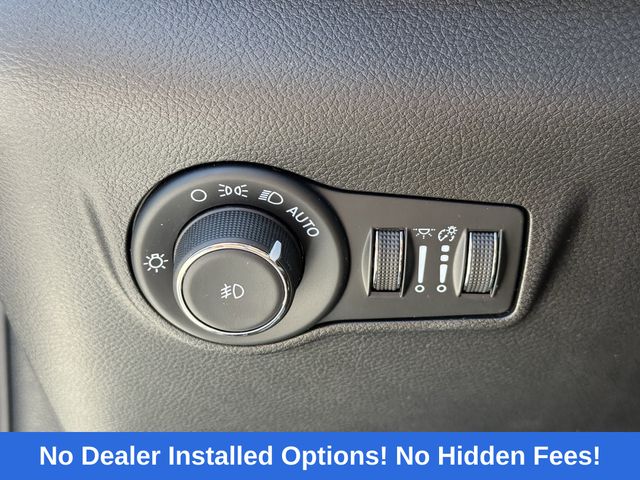 2025 Jeep Compass Trailhawk White at Durrett Motor Company