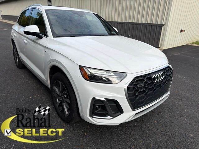 White 2024 Audi Q5 SUV / Crossover All-Wheel Drive 7-Speed Automatic