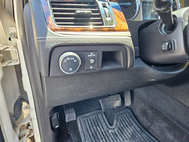 2013 Cadillac Escalade Platinum Edition photo