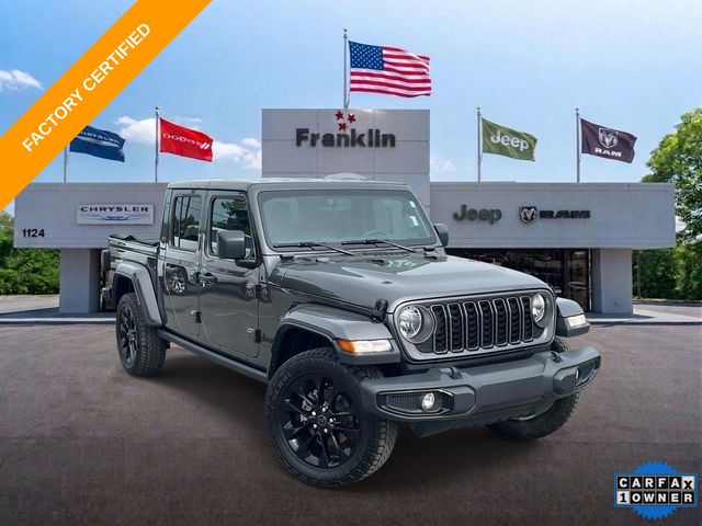 Crystal Metallic 2024 Jeep Gladiator Pickup Truck Four-Wheel Drive 8-Speed Automatic