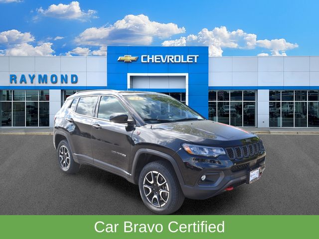 Diamond Black 2024 Jeep Compass SUV / Crossover Four-Wheel Drive 8-Speed Automatic