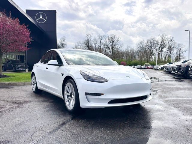 Tesla Model 3 RWD