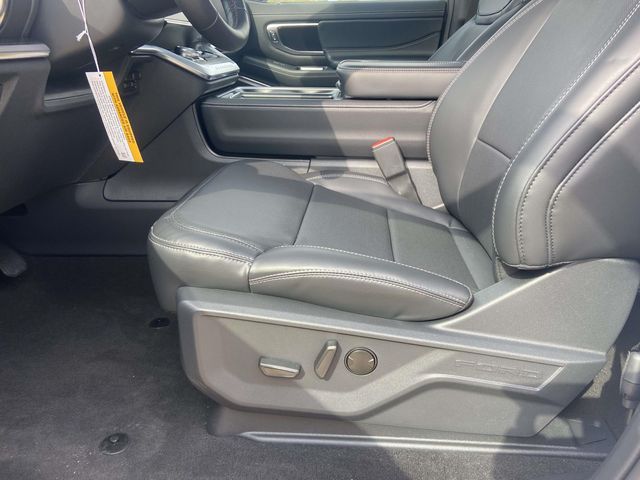 New 2026 Silver Ford Platinum image 10