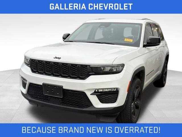 Bright White Clearcoat 2023 Jeep Grand Cherokee Limited RWD SUV / Crossover 4X2 8-Speed Automatic