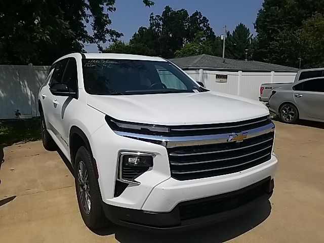 Used 2025 Chevrolet Traverse SUV