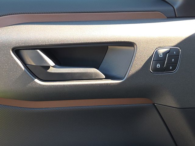 New 2025 White Ford Outer Banks image 20