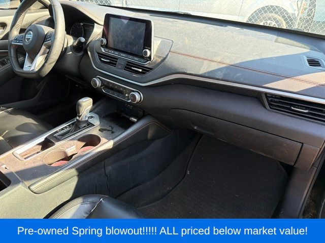 Used 2022 Black Nissan 2.5 SR image 19