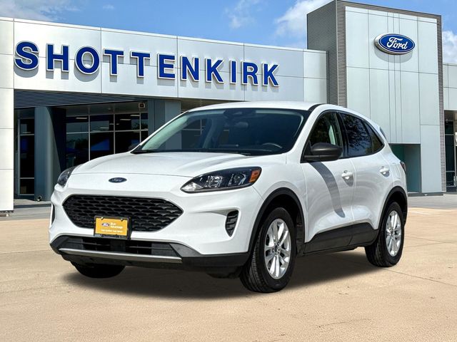 Used 2022 White Ford SE image 3