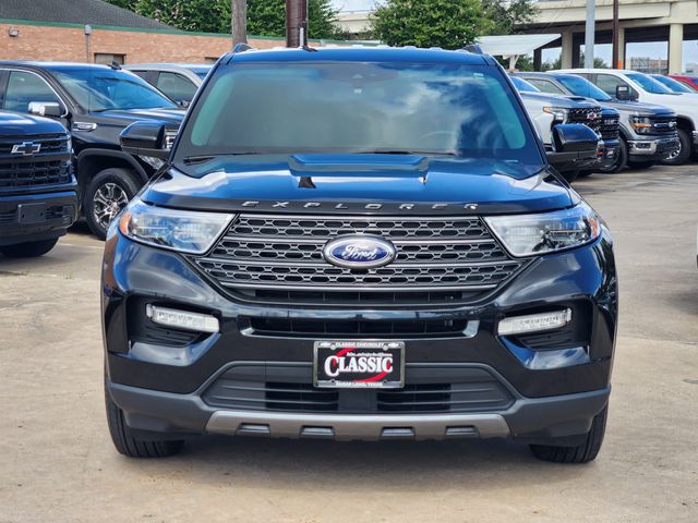 2024 Ford Explorer XLT Black at DeMontrond Auto Country