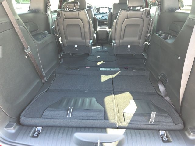 2026 Chrysler Pacifica Select - Pr6 exterior view 8
