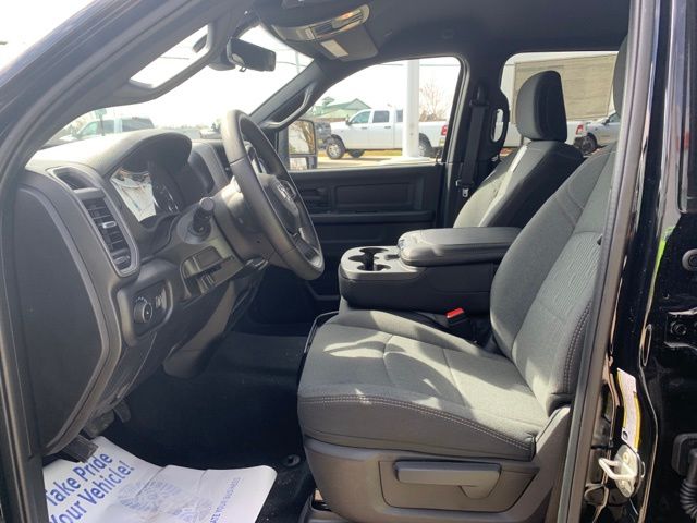 2024 Ram 3500 Tradesman - Diamond Black Crystal Pearlcoat exterior view 17