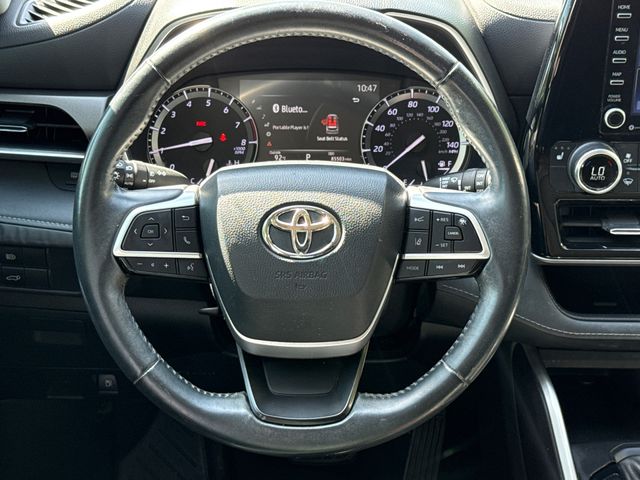 Used 2022 Toyota Highlander SUV