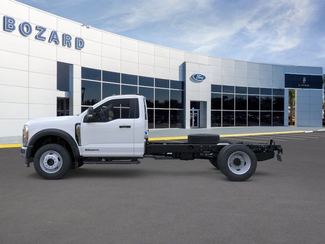 2026 Oxford White Ford F-600SD XLT 145 WB 4X4 Chassis