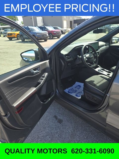 2026 Ford Escape ST-Line - Photo 11