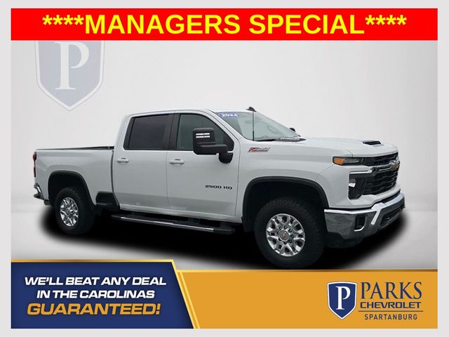 Summit White 2024 Chevrolet Silverado 2500HD Pickup Truck Four-Wheel Drive Automatic