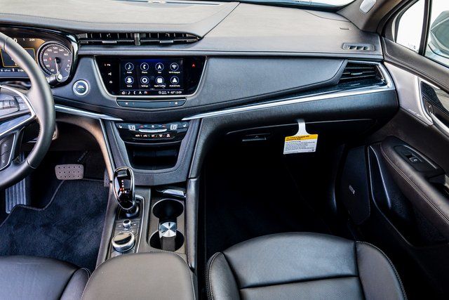 2025 Cadillac XT5 Premium Luxury Silver at Toyota of Victoria