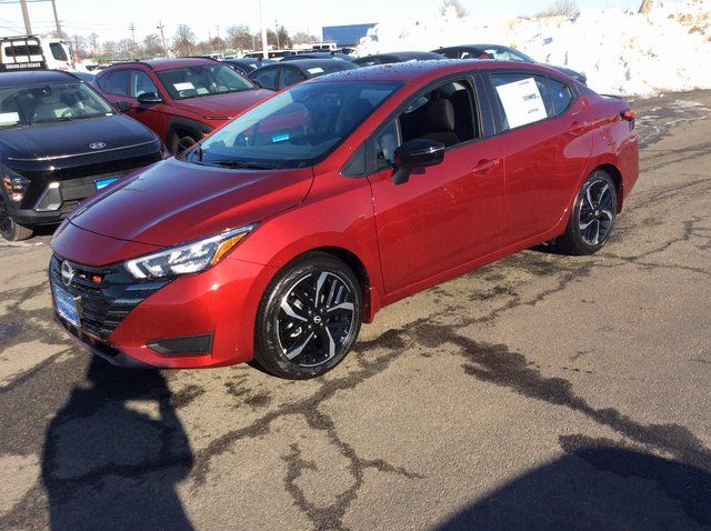 2025 Nissan Versa SR FWD