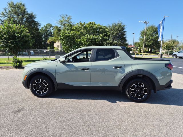 Used 2024 Green Hyundai SE image 6