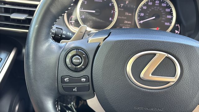 Used 2014  Lexus 250 image 23
