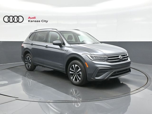 Platinum Gray Metallic 2024 Volkswagen Tiguan SUV / Crossover All-Wheel Drive 8-Speed Automatic