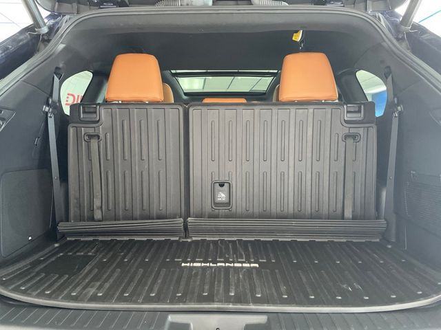 Used 2021 Toyota Highlander Hybrid SUV