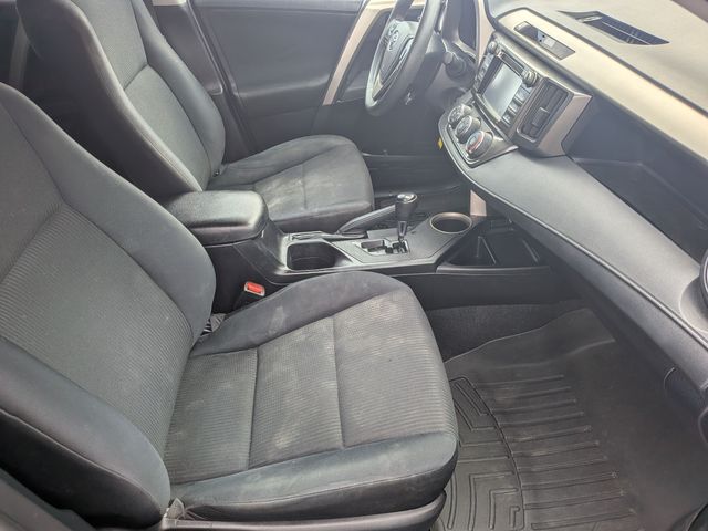 2015 Toyota RAV4 - Image 28