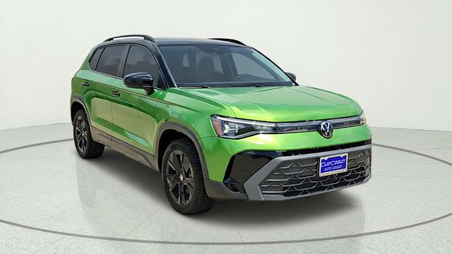 2025 Volkswagen Taos 1.5T SE Black