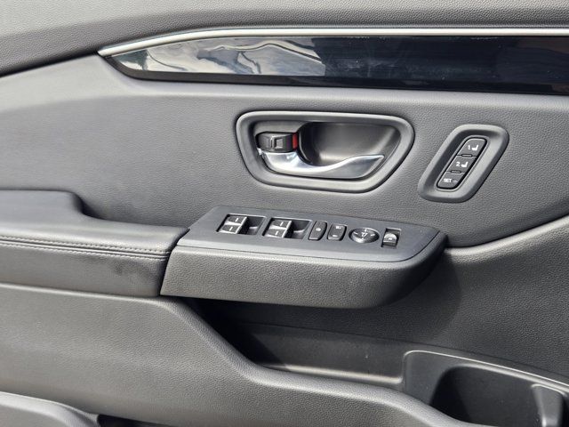 used 2025 Honda Pilot car, priced at $42,725