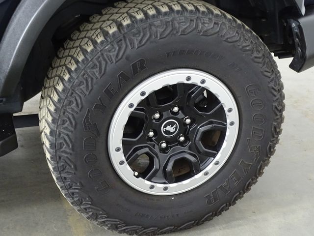 FordBronco40