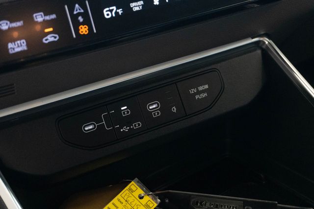 Used 2026 Kia Carnival Hybrid Van