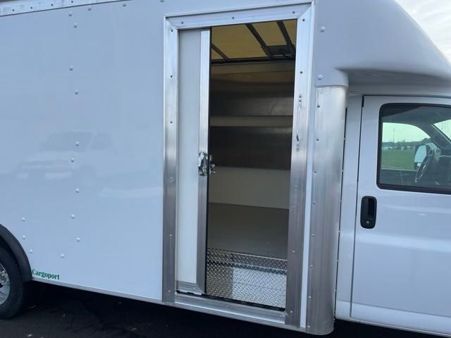 New 2023 Chevrolet Express 3500 For Sale in Grove City, OH