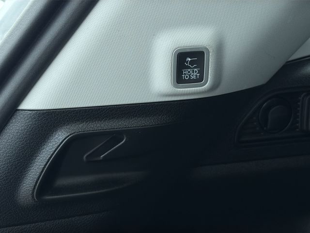 Used 2022 Silver Jeep Limited image 42