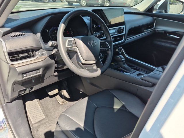 Used 2025 Toyota Grand Highlander SUV