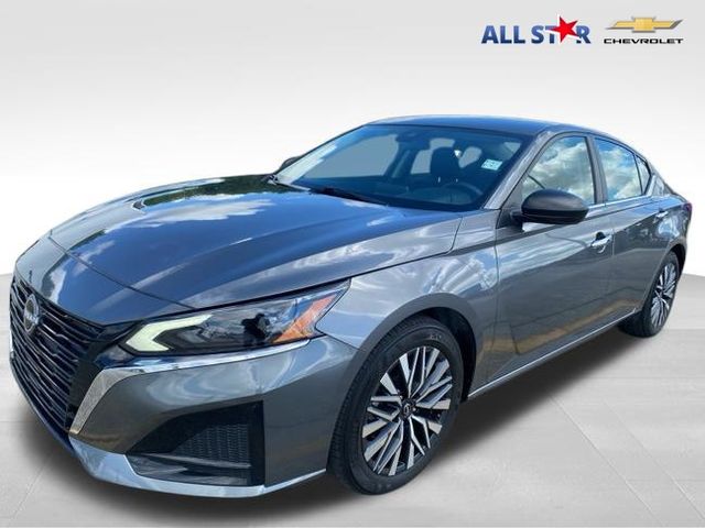 Gray (Gun Metallic) 2025 Nissan Altima 2.5 SV FWD Sedan Front-Wheel Drive Continuously Variable Transmission